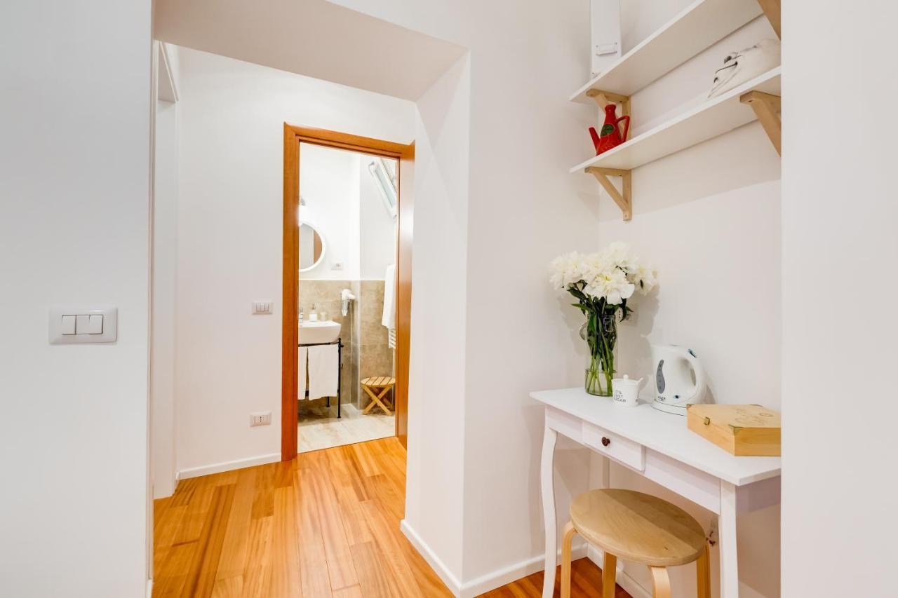 Lovely And Modern Nest Near The Colosseum Rome Exterior photo