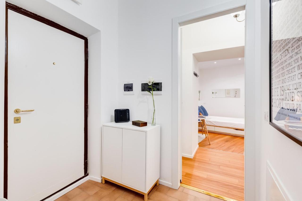 Lovely And Modern Nest Near The Colosseum Rome Exterior photo